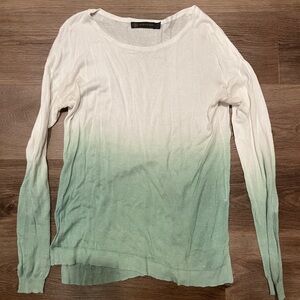 Small Outback Red ombré sweater